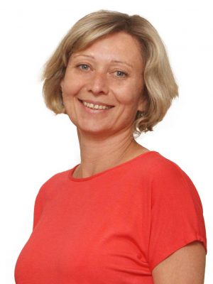 جابريلا فانيتشوفالا Gabriela Vaníčková, سكرتيرة ومديرة محاسبة